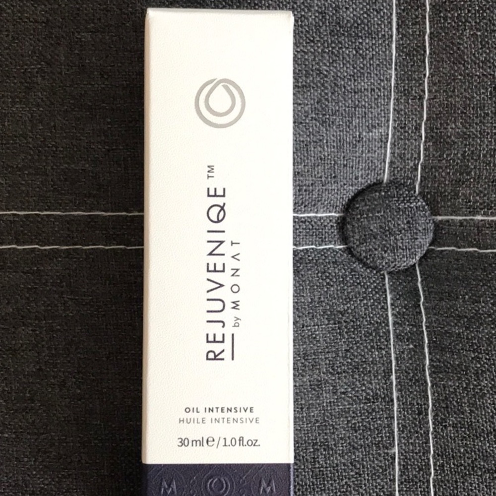 Monat Rejuveniqe oil Intensive